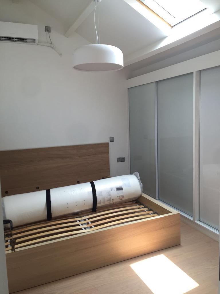 Shanghai rent apt New 2 BR APT for rent in Jing
