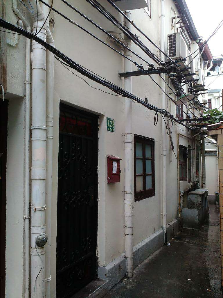 aparment in People Square Shanghai Affordable Lane House for rent near People