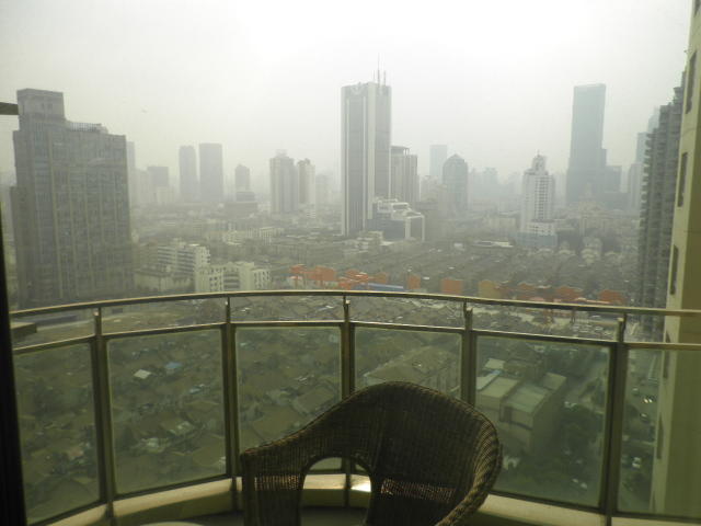 Shanghai 3 bedrooms apartment for rent 3 bedrooms flat with great view!