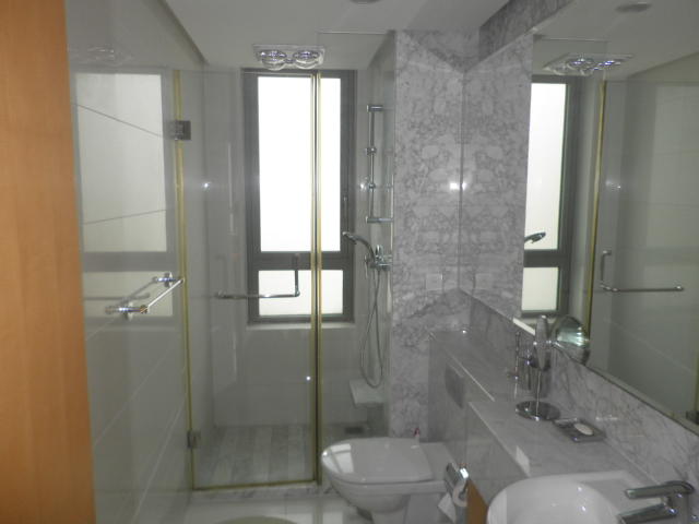 rent apartment in Shanghai 3 bedrooms flat with great view!