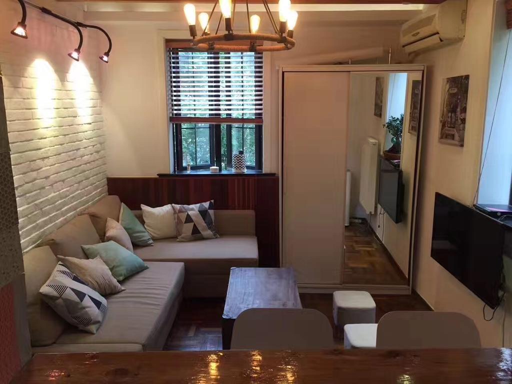 rent apt in shanghai Great value 2 BR APT, French Concession
