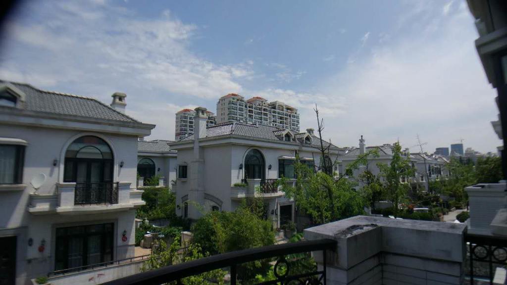 house with golf in shanghai Very nice estate 4 BR Hongqiao Shanghai