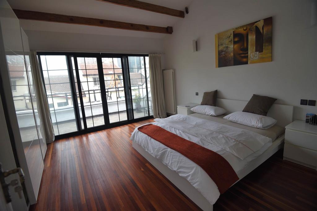  Spacious & Luxury Two Bedrooms Apartment in Jing