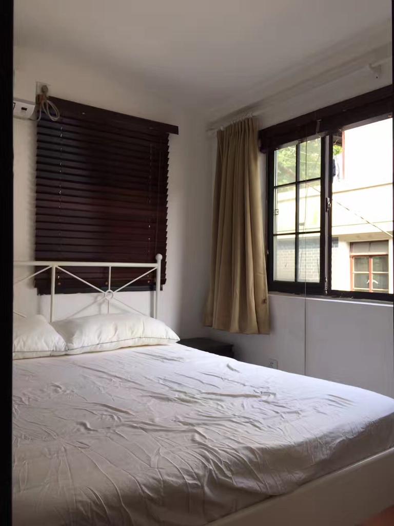  Sunny and Cozy 1 Bedroom Apartment in Xintiandi