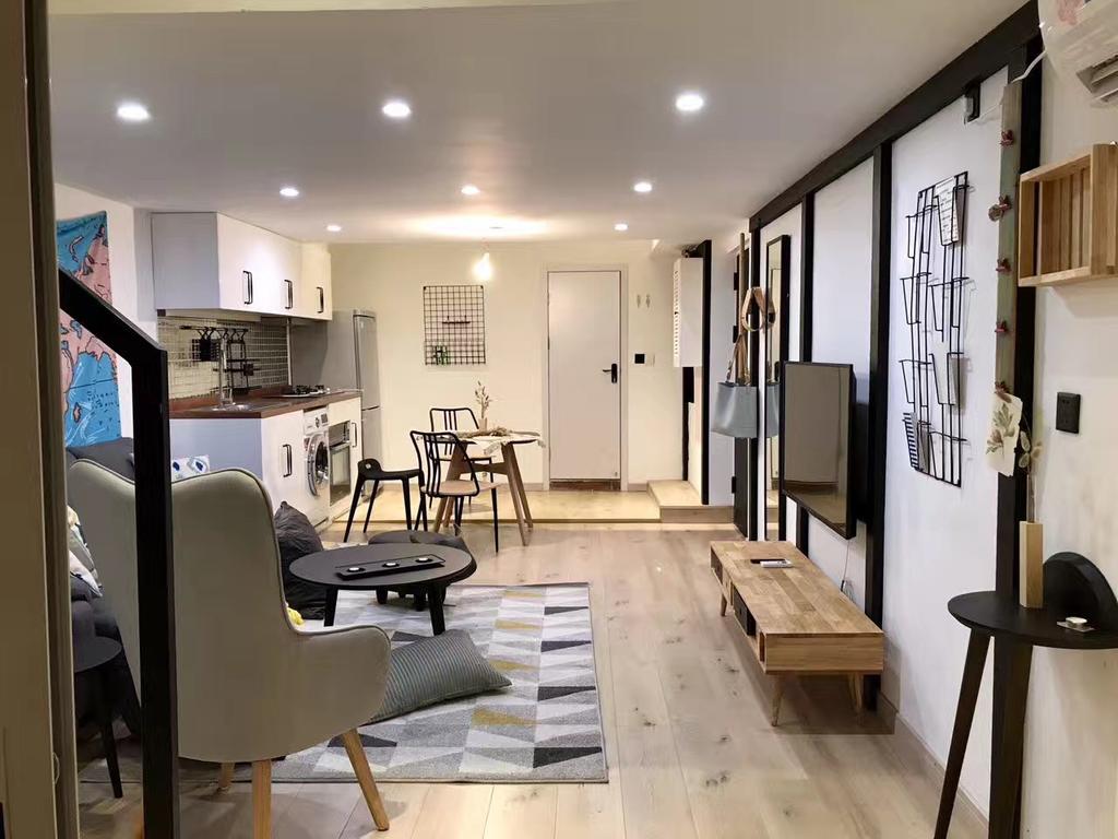 Two bedrooms apartment Jing\an Stylish Duplex 2 Bedrooms Apartment in Jing