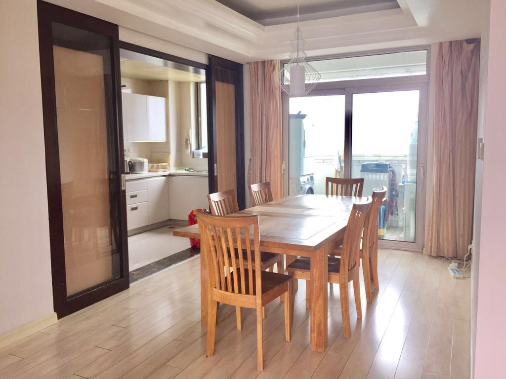 rent apartment in shanghai century park Very Nice Three Bedrooms Apartment in Century Park