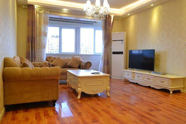  Chic & Super Comfortable 5 Bedrooms Apartment in Xuhui District