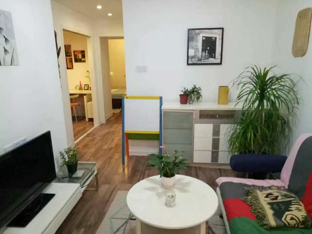 louer appartement shanghai pas cher Affordable Three Bedrooms Apartment in Jiaotong University