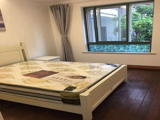  Well-Priced Newly Renovated Apartment in Jing