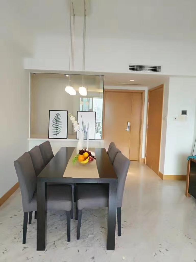 rent 2 bedrooms flat in shanghai Elegant Two Bedrooms Apartment in the Center of West Nanjing Road