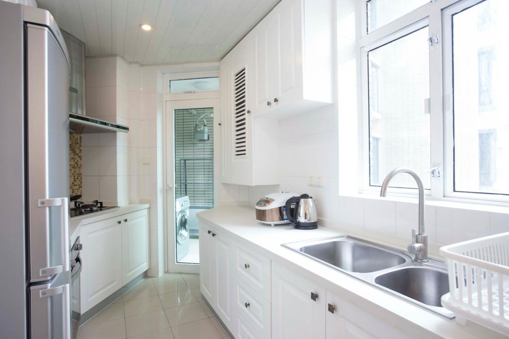 rent 3 bedrooms apartment in Shanghai Bright & Comfortable Three Bedrooms Apartment in Xujiahui