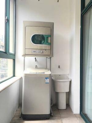 Rent three bedrooms apartment in Xuhui district, Shanghai Three Bedrooms Apartment at an Affordable price, Xujiahui, Xuhui District