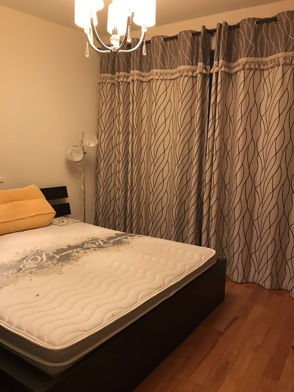find an apartment in Jing\an Spacious and well maintained (176sqm) 3bedroom apartment near Nanjing W Rd in Ladoll for rent