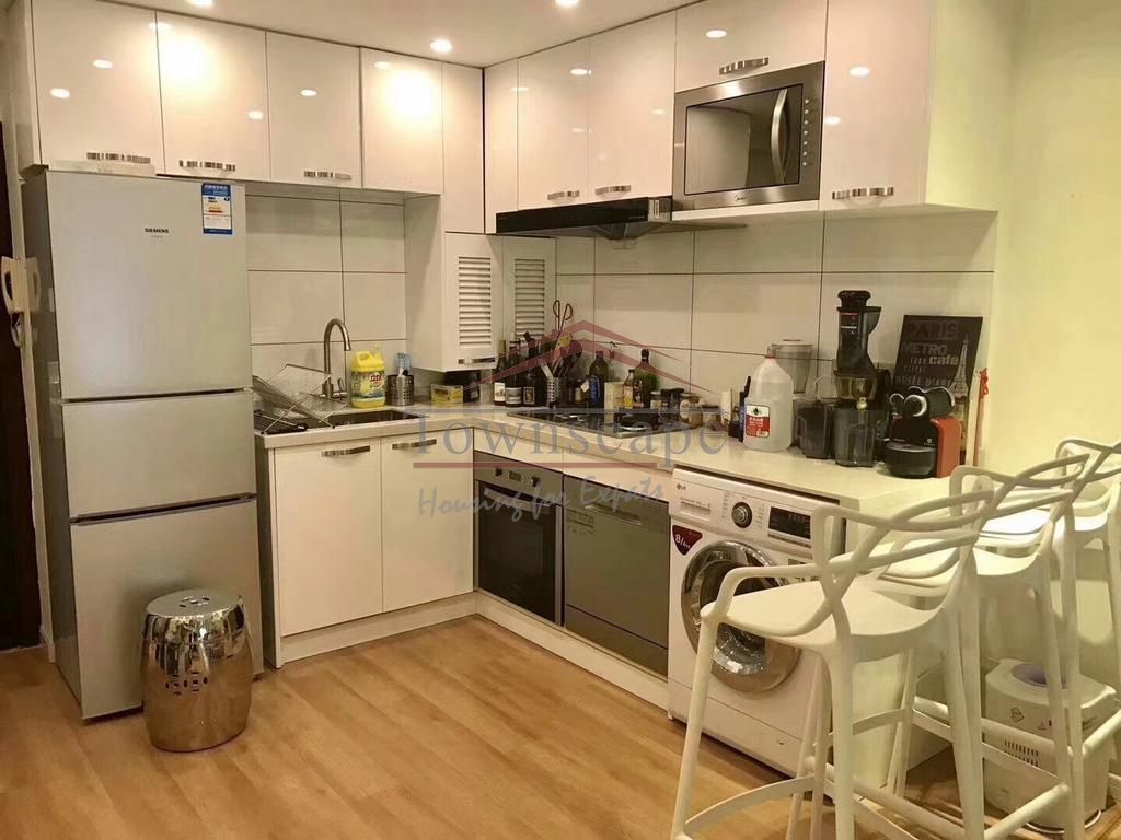  Homey 2BR Apartment for Rent with Nice Terrace in Jingan