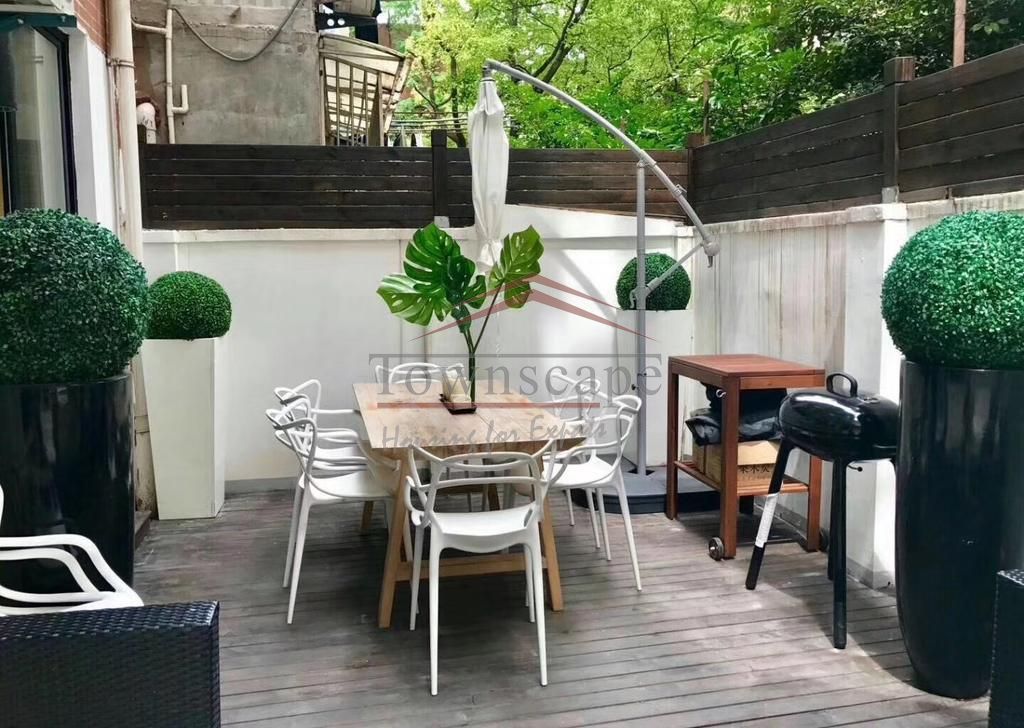  Homey 2BR Apartment for Rent with Nice Terrace in Jingan