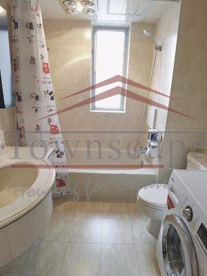  Bright 2BR Apartment at Jingan Temple