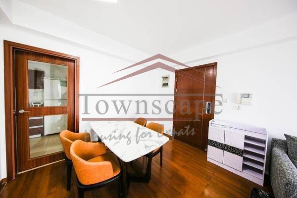  Good quality 2BR Apartment in Shanghai Changning