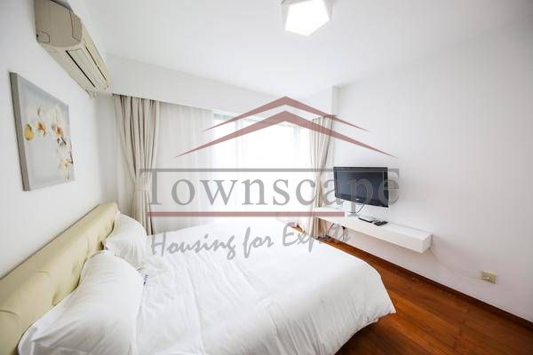  Good quality 2BR Apartment in Shanghai Changning