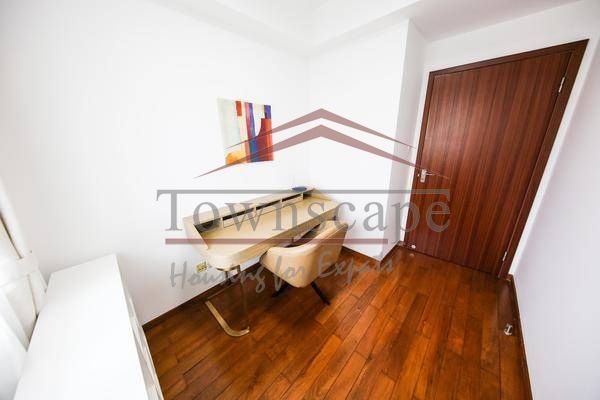  Good quality 2BR Apartment in Shanghai Changning