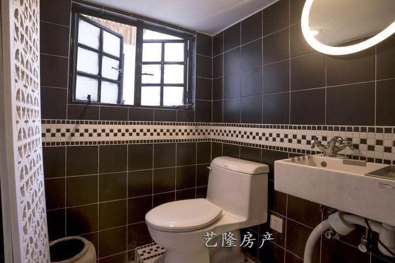  Outstanding 1BR Converted Loft in Jing