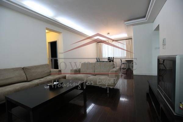  Spacious 3BR Apartment for Rent in Xujiahui