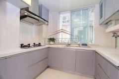  Homey 2BR Apartment in Downtown Shanghai