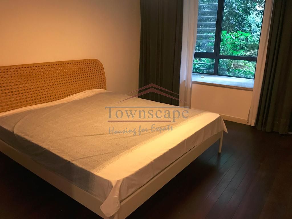  Green 2BR Aparmtent in Downtown Putuo/Jing