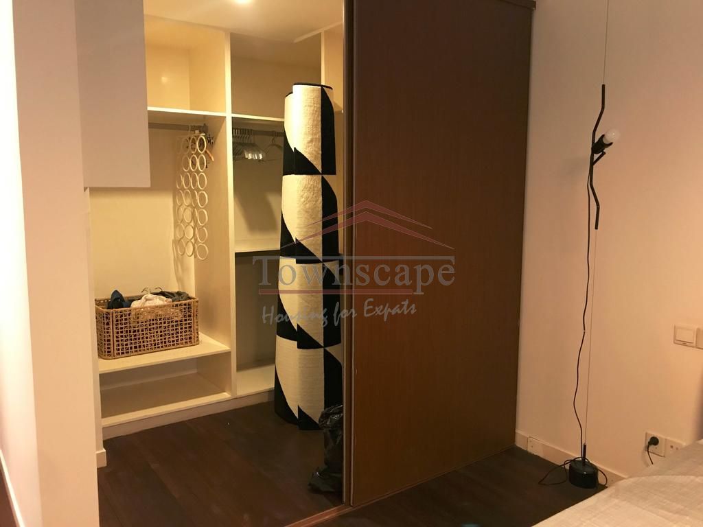  Green 2BR Aparmtent in Downtown Putuo/Jing