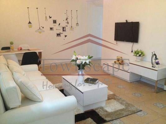  Modern 2BR Apartment near Xujiahui