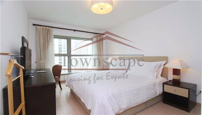  Spacious, Bright 2BR in Jingan - Clubhouse Included