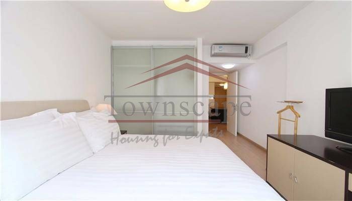  Spacious, Bright 2BR in Jingan - Clubhouse Included