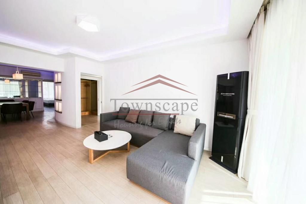  Modern, spacious 3BR Apartment in Jingan