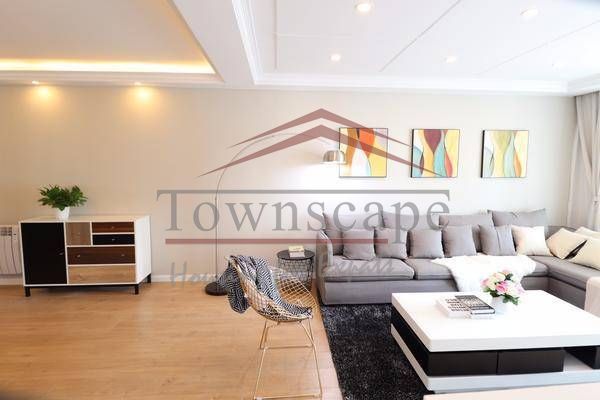  Modern 3BR Apartment for Rent in Jingan