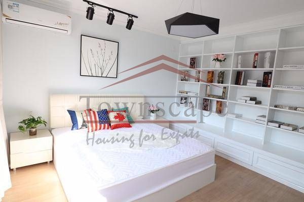  Modern 3BR Apartment for Rent in Jingan