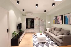  Modern 2BR Apartment next to Jingan Temple