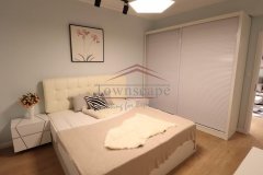  Modern 2BR Apartment next to Jingan Temple