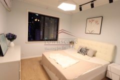  Modern 2BR Apartment next to Jingan Temple