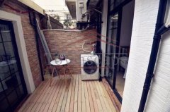  Renovated 3BR with Patio near Jiashan Market in FFC