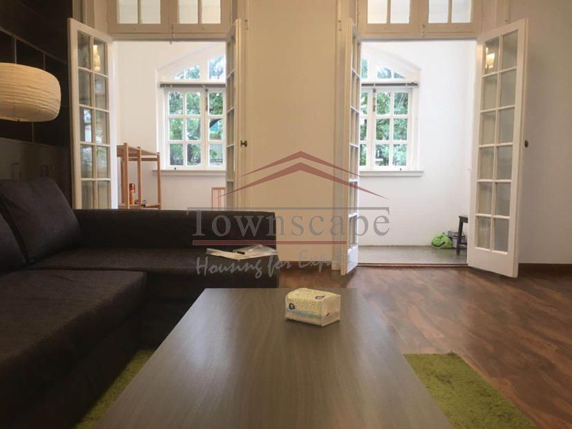  Spacious 1BR Heritage Apartment in Xintiandi