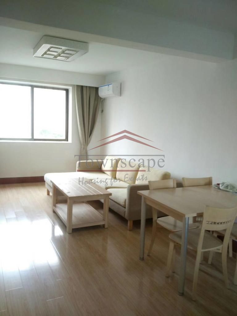  Sunny, renovated 2BR Apartment in Jingan