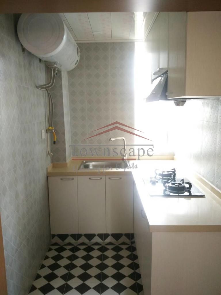  Sunny, renovated 2BR Apartment in Jingan