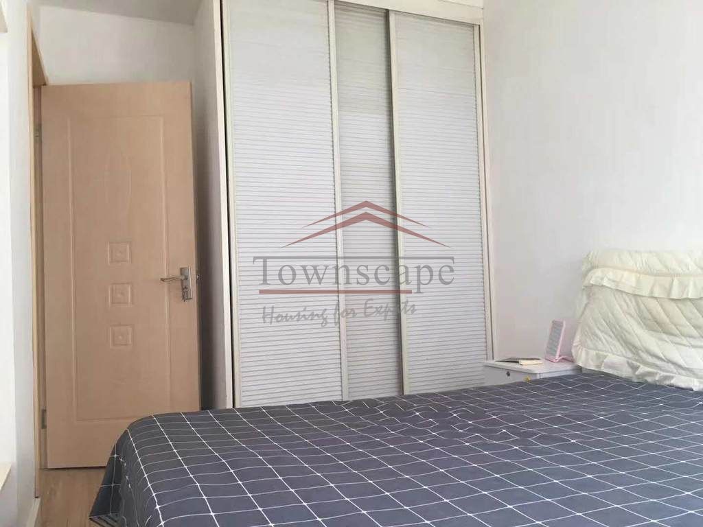  Affordable 2BR Apartment in Putuo