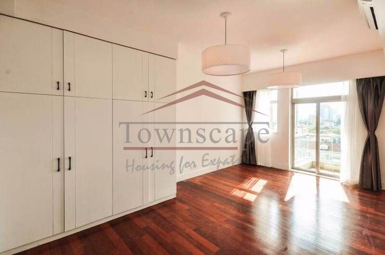  Welcoming 4BR Apartment in Anfu Road