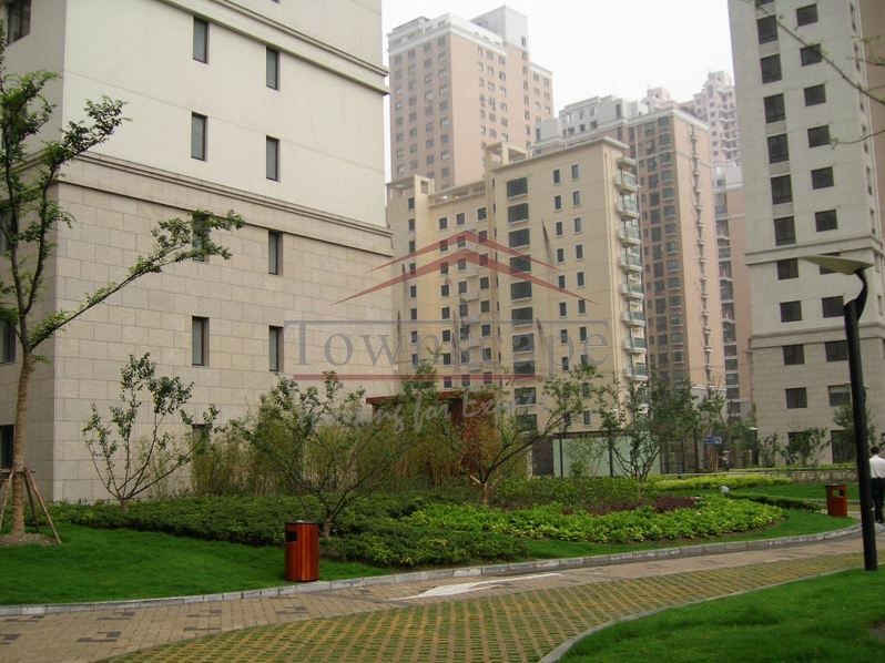  Unfurnished Modern Apartment at Laoximen