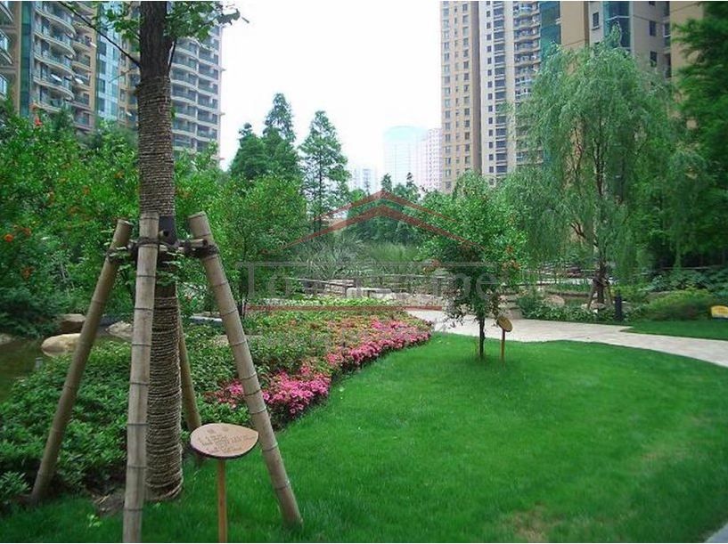  Modern Apartment near West Nanjing Road Metro