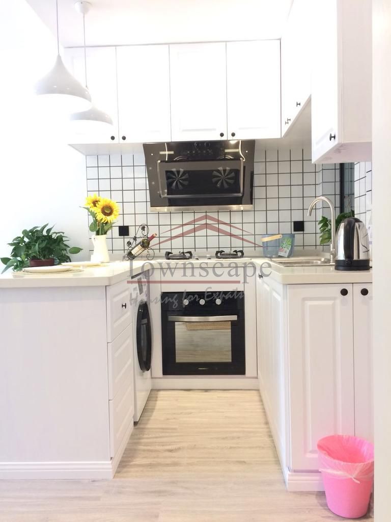  Sunny 1BR Apartment nr SH Library in French Concession