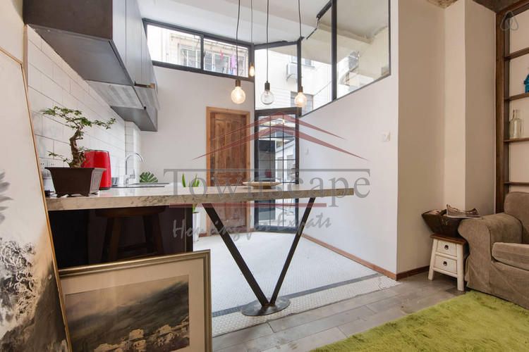  Renovated 1BR Lane House in French Concession