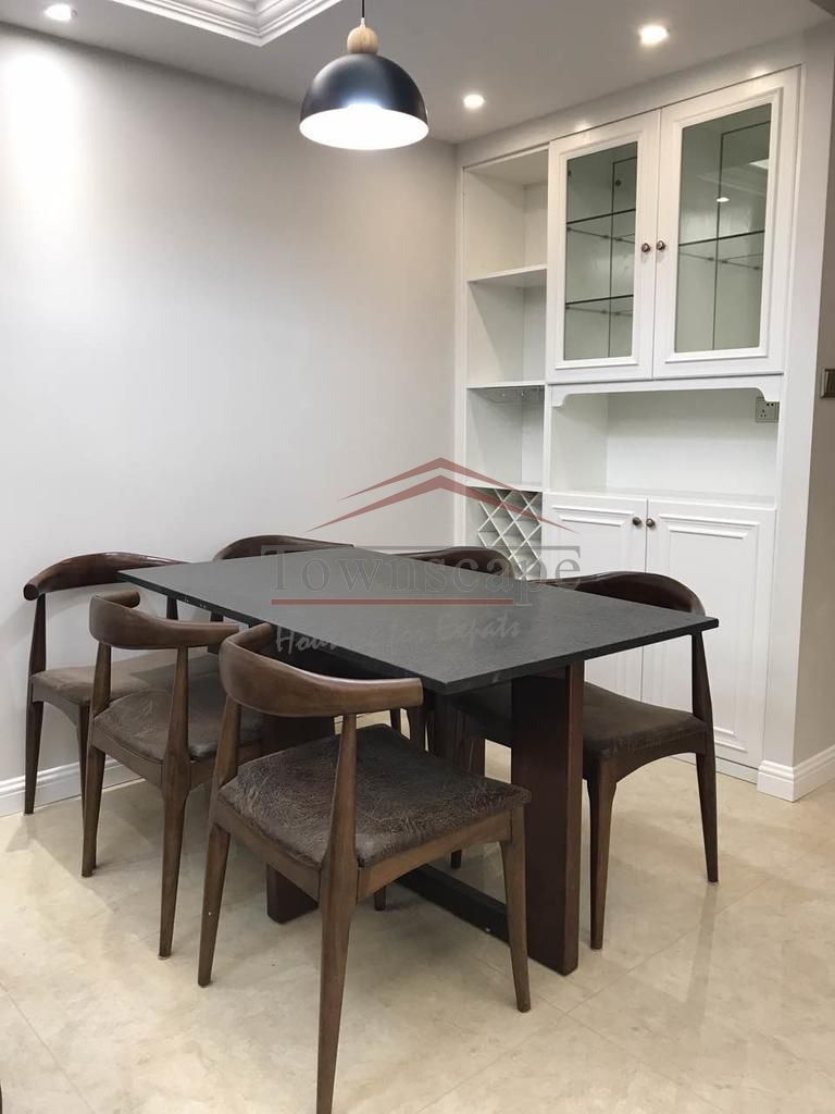  Newly Renovated 3BR Apartment near Jiashan Market