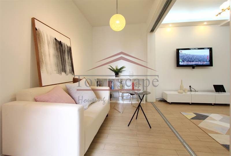  Bright and Modern 2BR Apartment in Shanghai JingAn