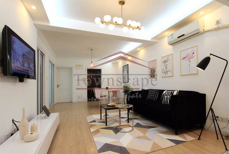  Bright and Modern 2BR Apartment in Shanghai JingAn